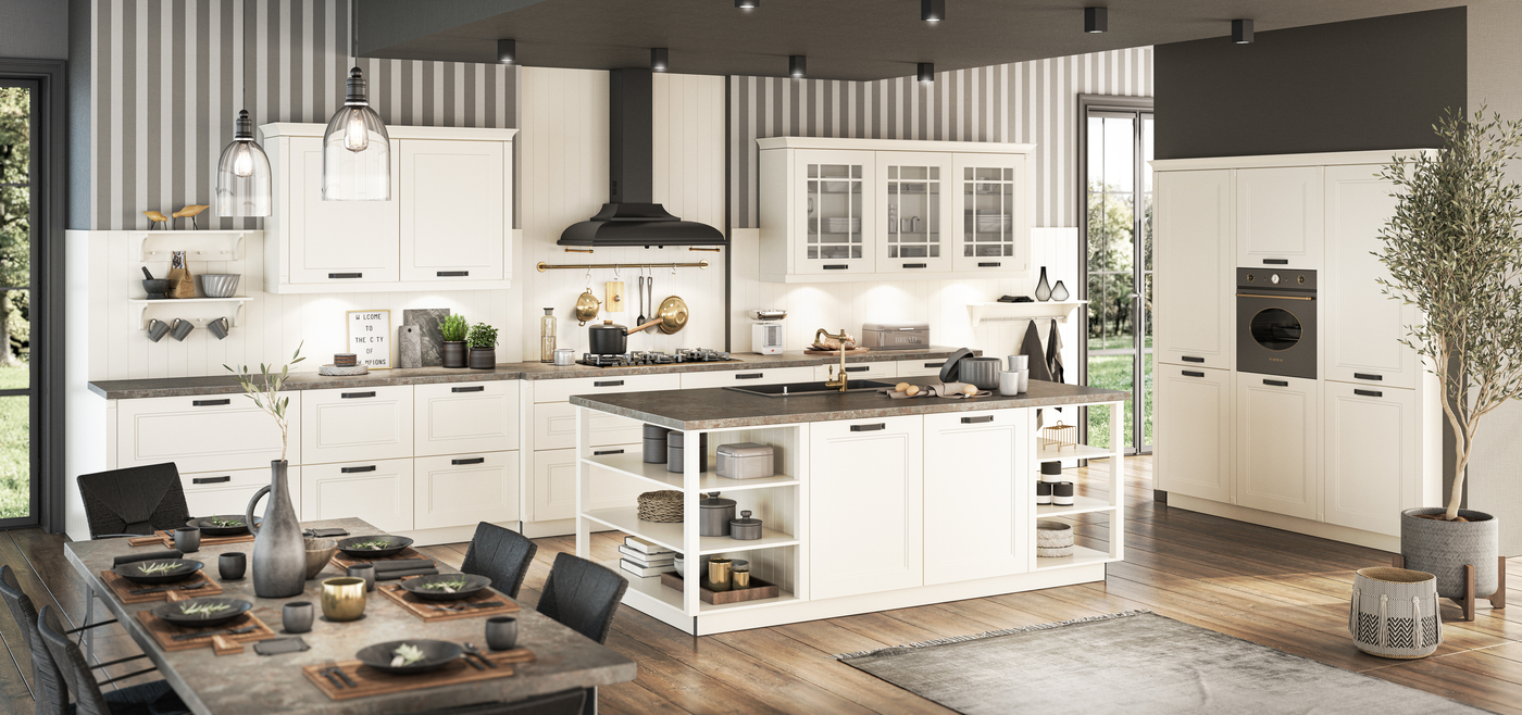 Moderne helle Küche mit Kücheninsel Streifenwand dunklen Arbeitsplatten und Esstisch